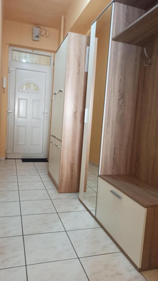 Centrum 2 Apartman Szolnok Exteriör bild