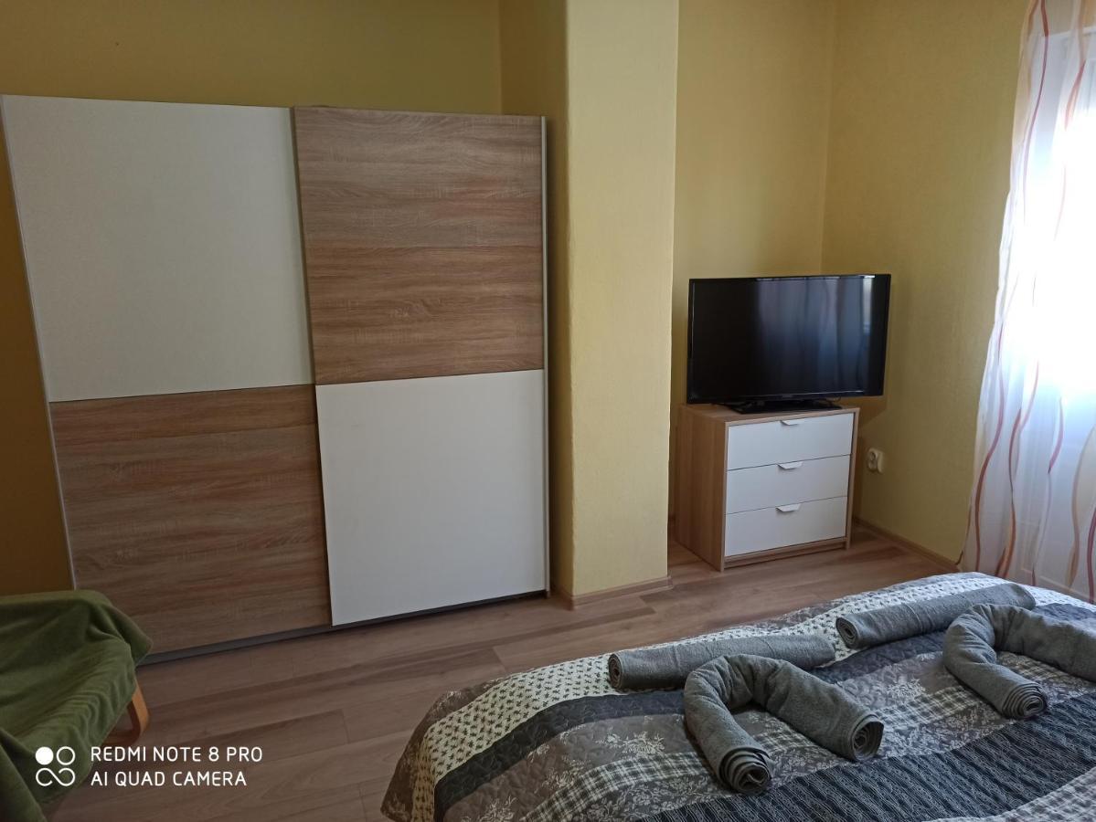 Centrum 2 Apartman Szolnok Exteriör bild