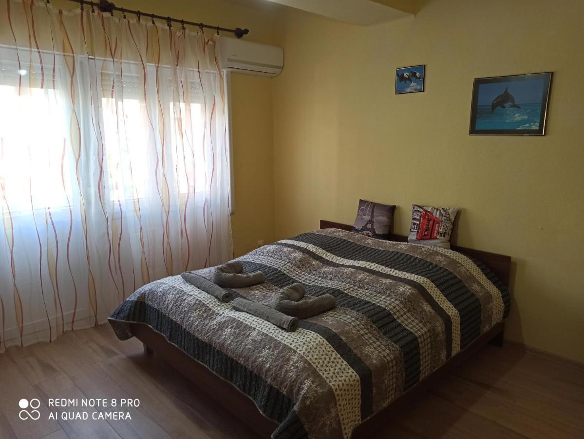Centrum 2 Apartman Szolnok Exteriör bild