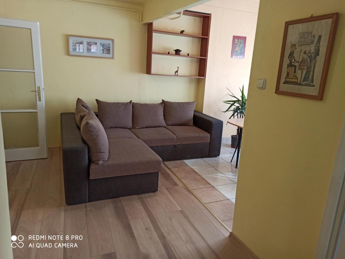Centrum 2 Apartman Szolnok Exteriör bild